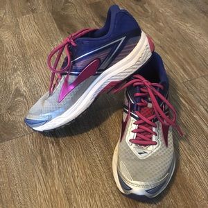 Brooks Ravenna running shoes